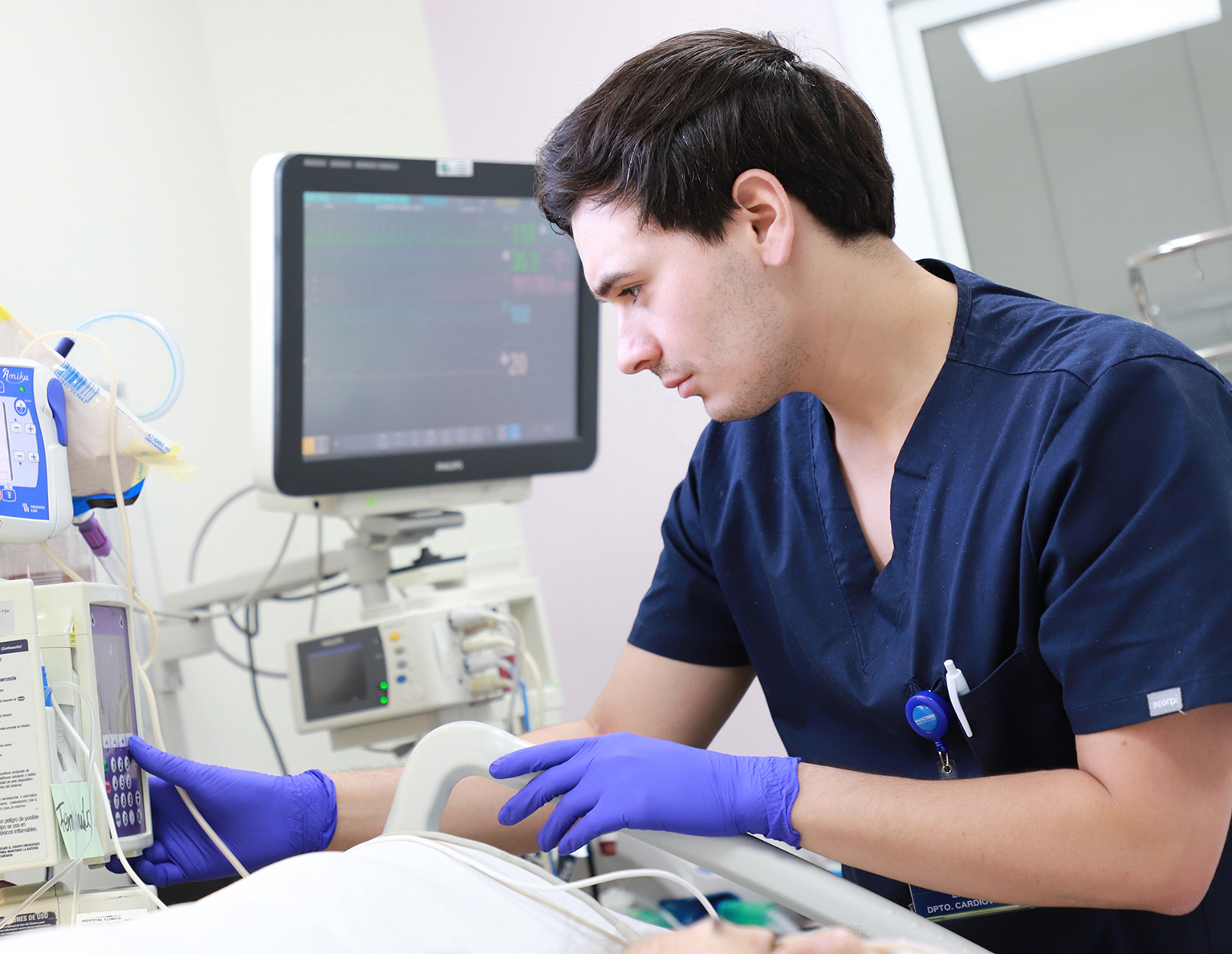 Ley HCUCH - N° 21.621 - Hospital Clínico Universidad de Chile