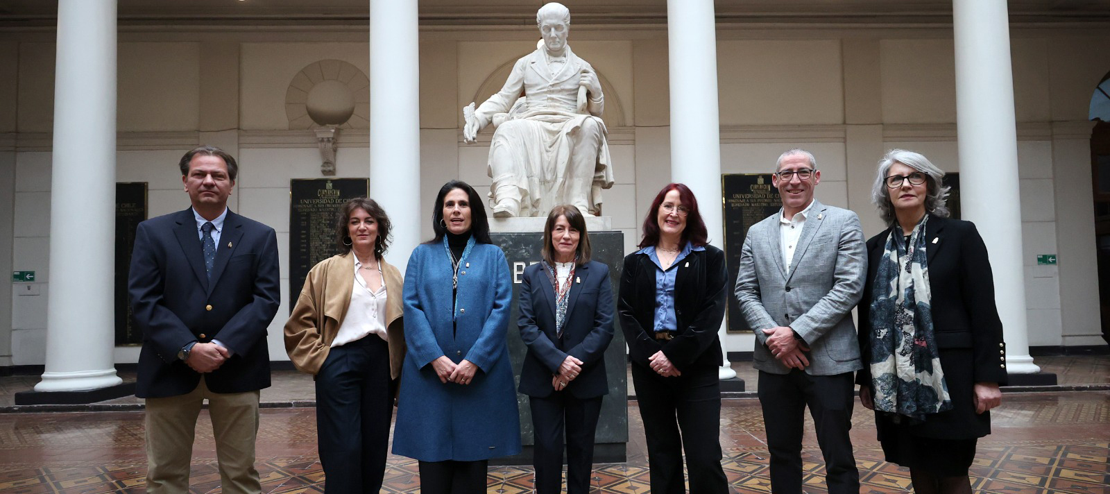 Profesora Alejandra Mizala Salces asume como Rectora de la Universidad de Chile
